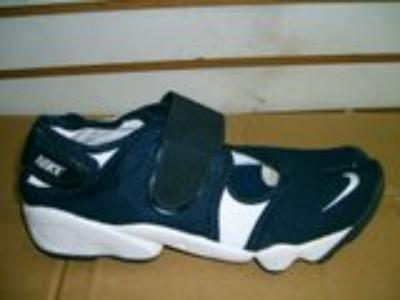 Nike Air Rift-23